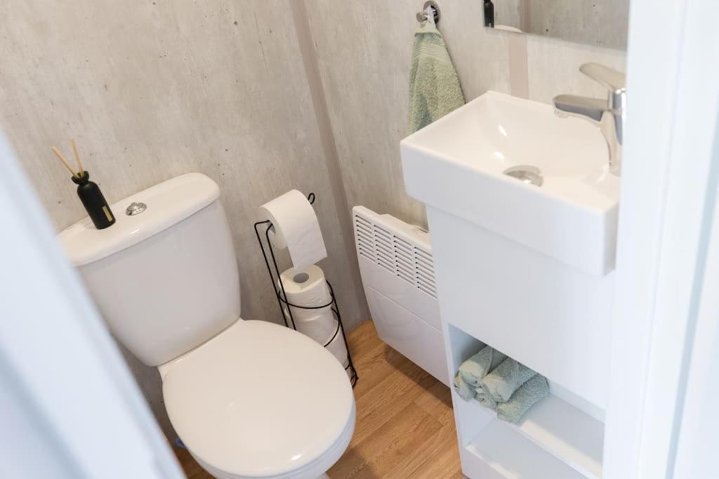 Gemuetliches, Voll Ausgestattes Tiny House Apartment Vilseck Ngoại thất bức ảnh