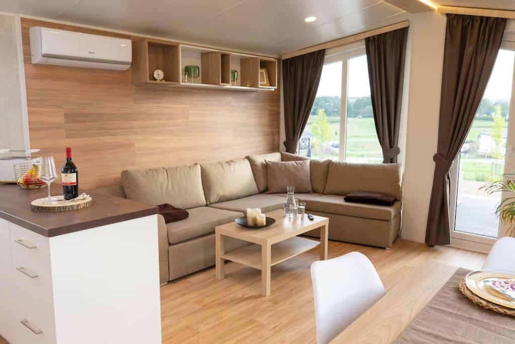 Gemuetliches, Voll Ausgestattes Tiny House Apartment Vilseck Ngoại thất bức ảnh